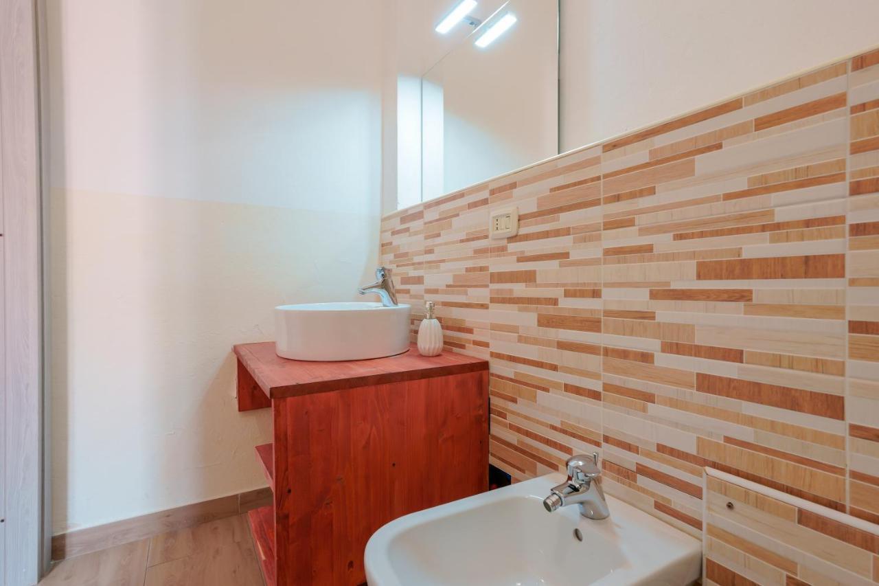 Bissenti Rooms - Eja Sardinia Cagliari Bagian luar foto
