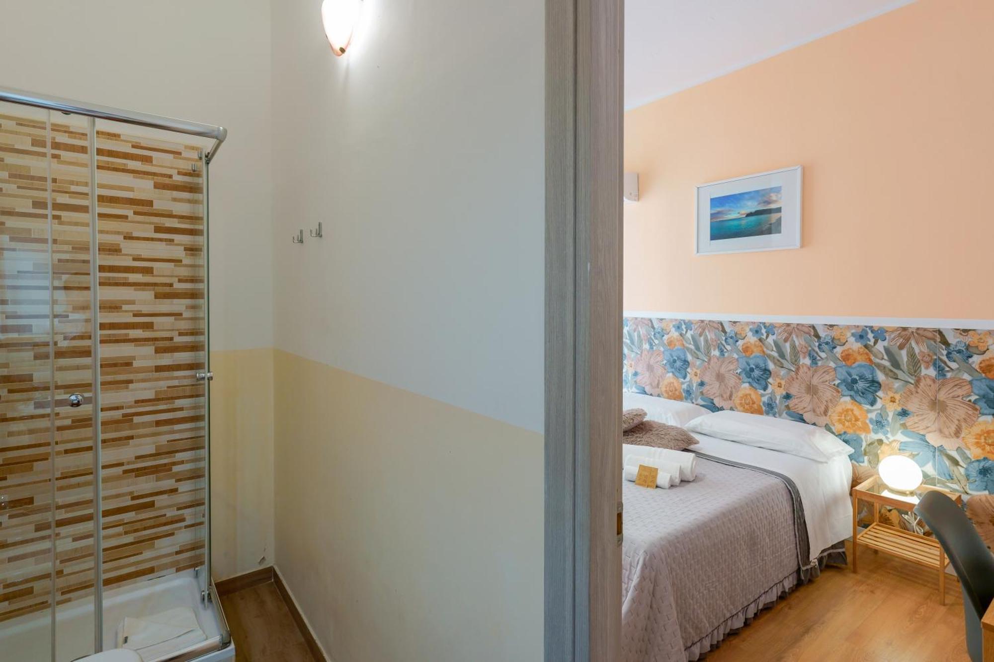 Bissenti Rooms - Eja Sardinia Cagliari Bagian luar foto