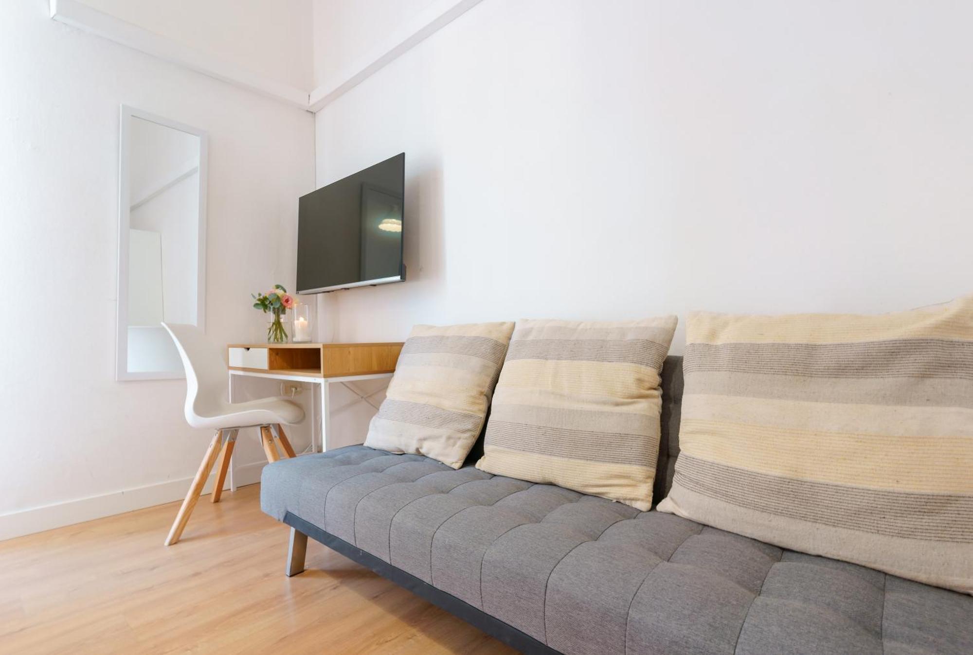 Bissenti Rooms - Eja Sardinia Cagliari Bagian luar foto