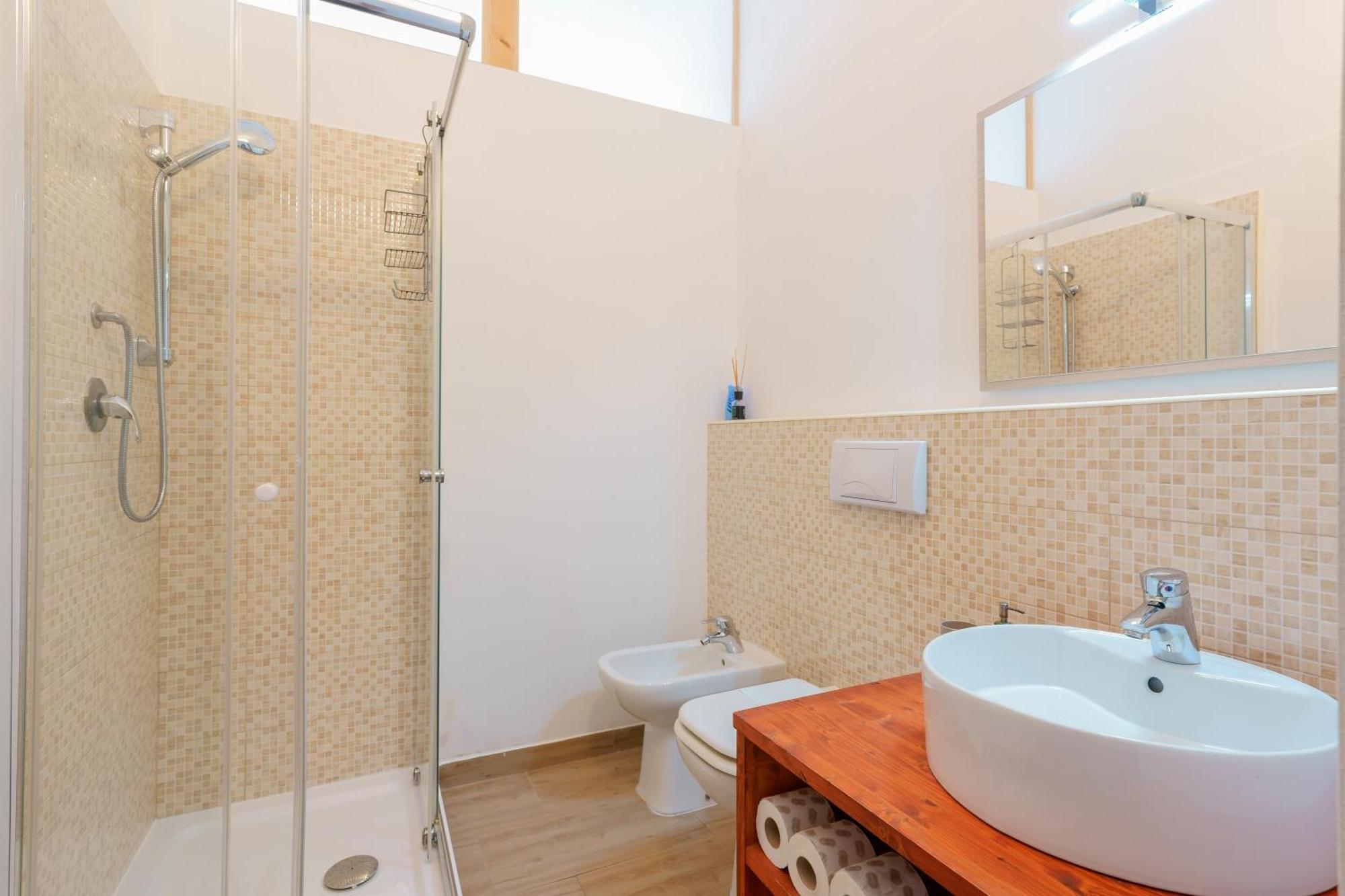 Bissenti Rooms - Eja Sardinia Cagliari Bagian luar foto